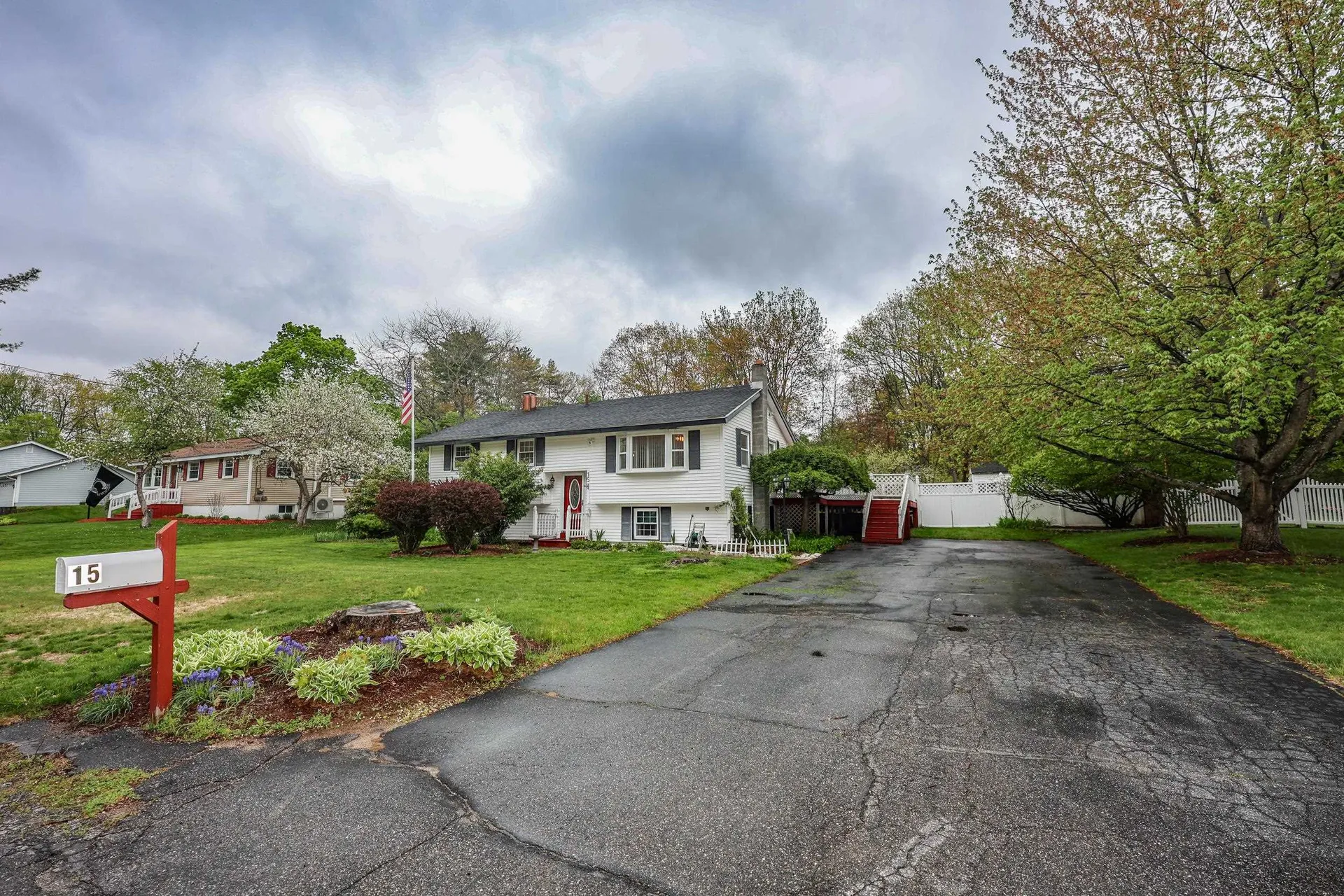15 Raymond Drive Merrimack NH 03054
