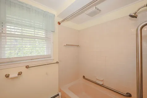 15 Raymond Drive Merrimack NH 03054