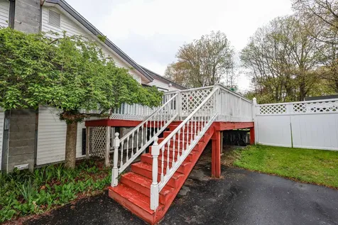 15 Raymond Drive Merrimack NH 03054