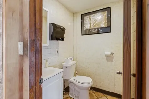 415 Emerson Avenue Hampstead NH 03841