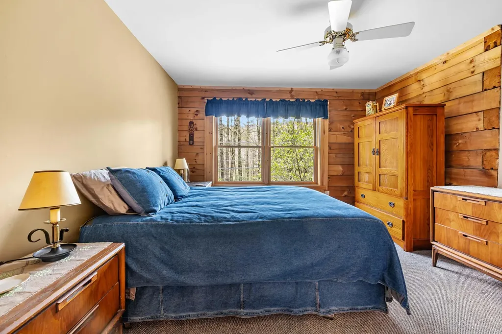 4880 Pikes Falls Road Jamaica VT 05343
