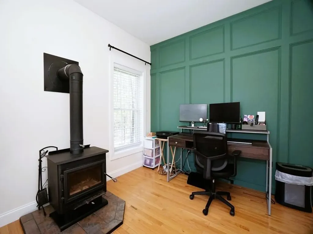 15 Goldfinch Drive Pelham NH 03076