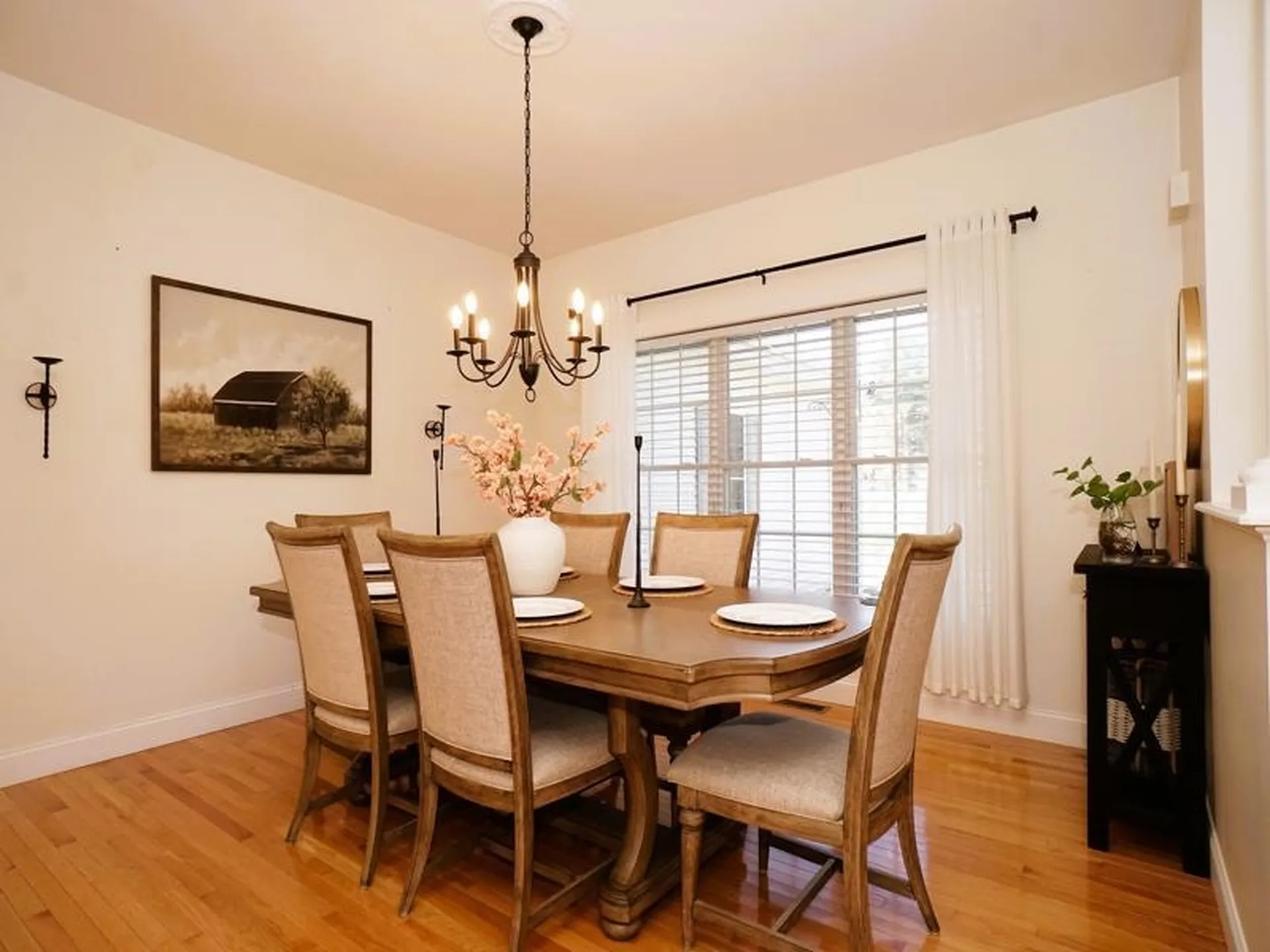 15 Goldfinch Drive Pelham NH 03076