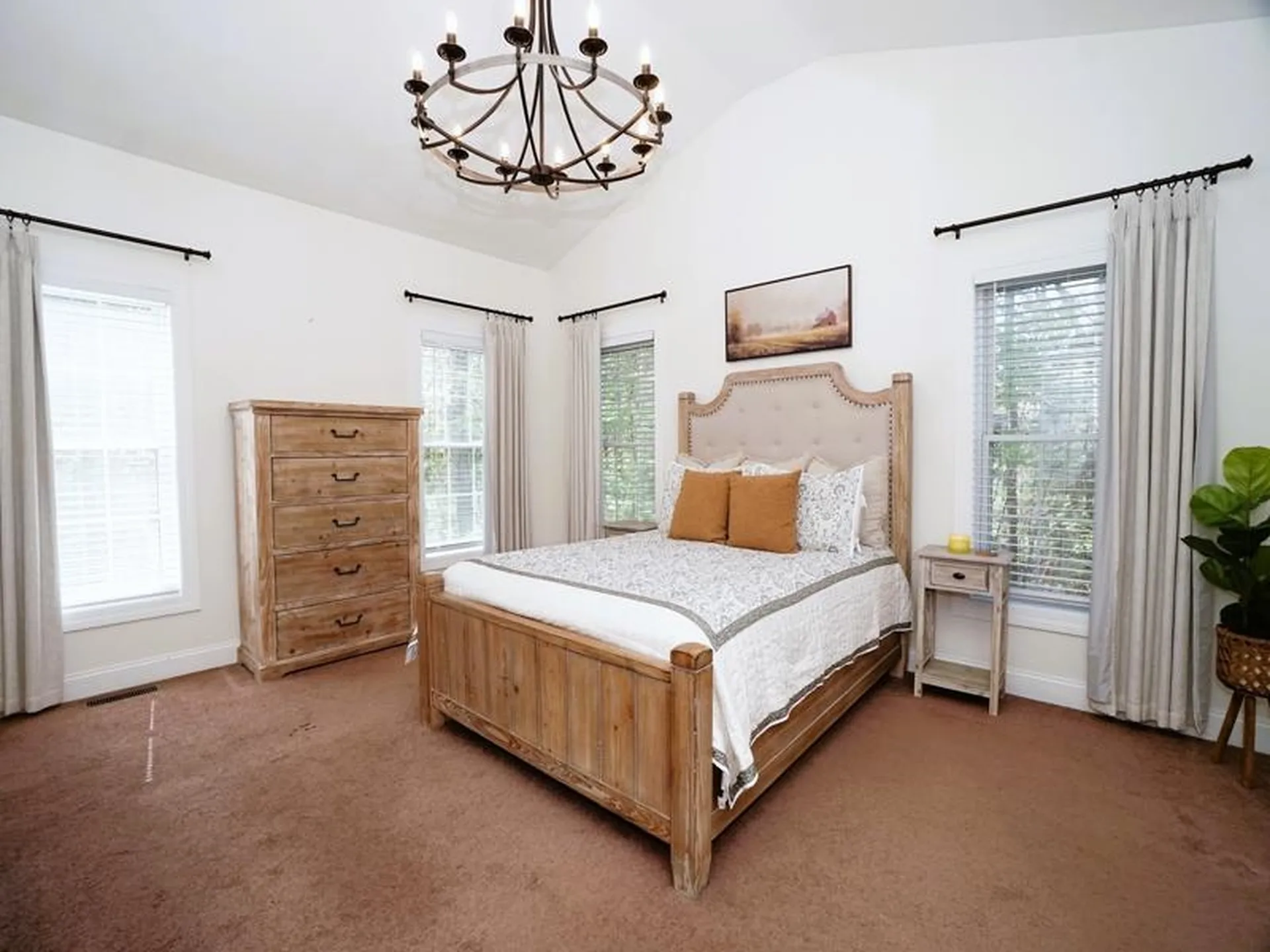 15 Goldfinch Drive Pelham NH 03076
