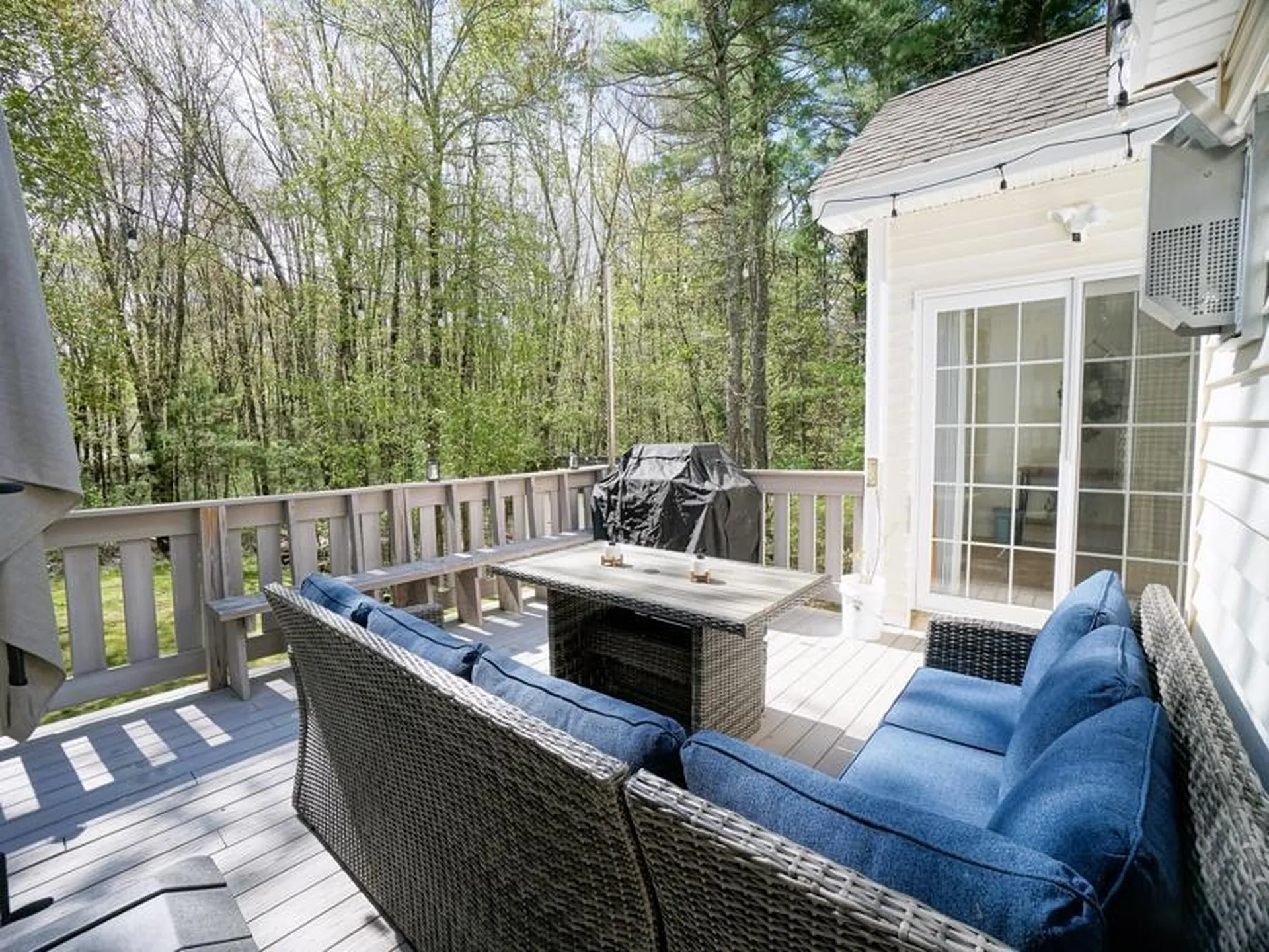 15 Goldfinch Drive Pelham NH 03076
