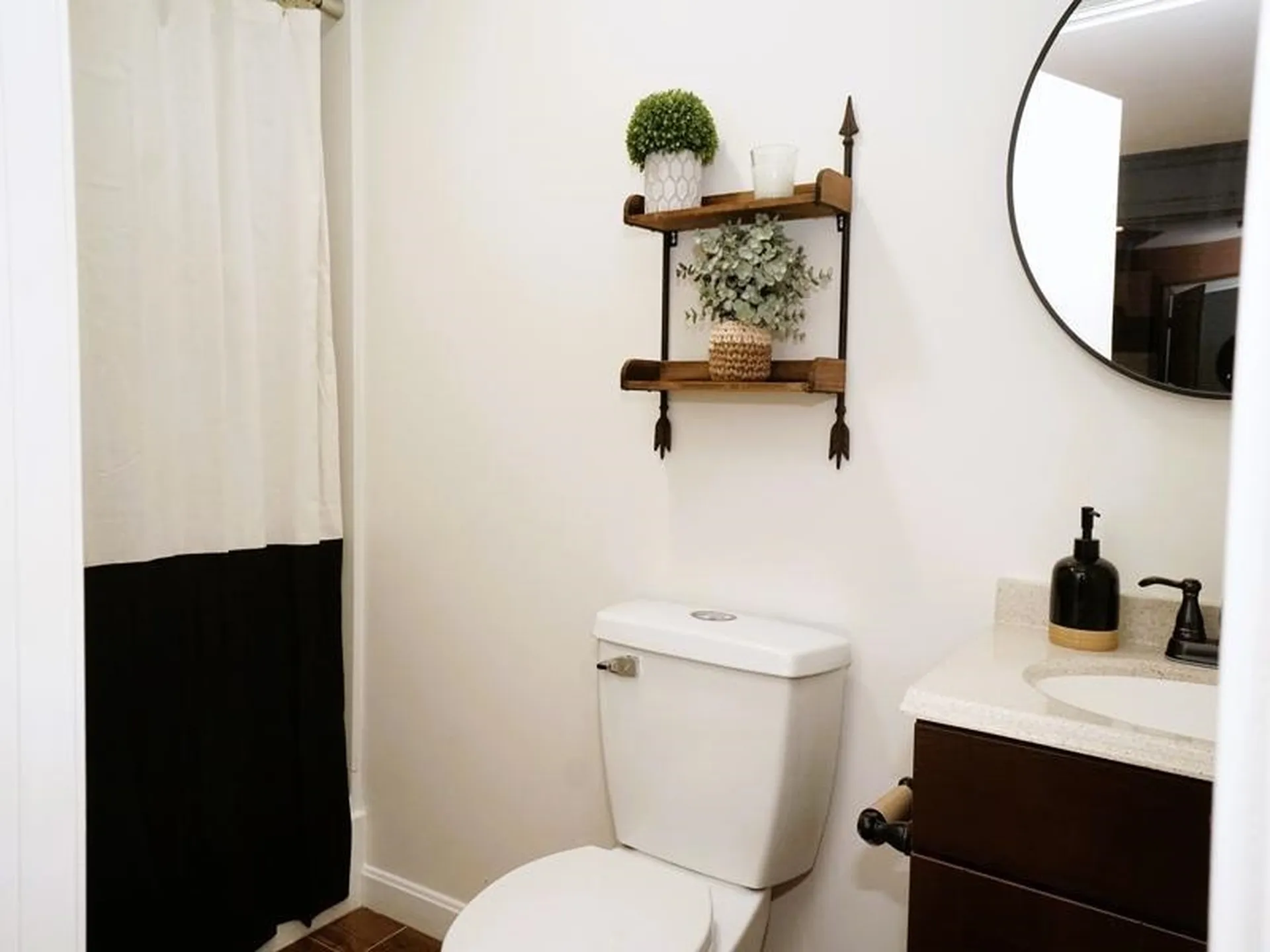 15 Goldfinch Drive Pelham NH 03076