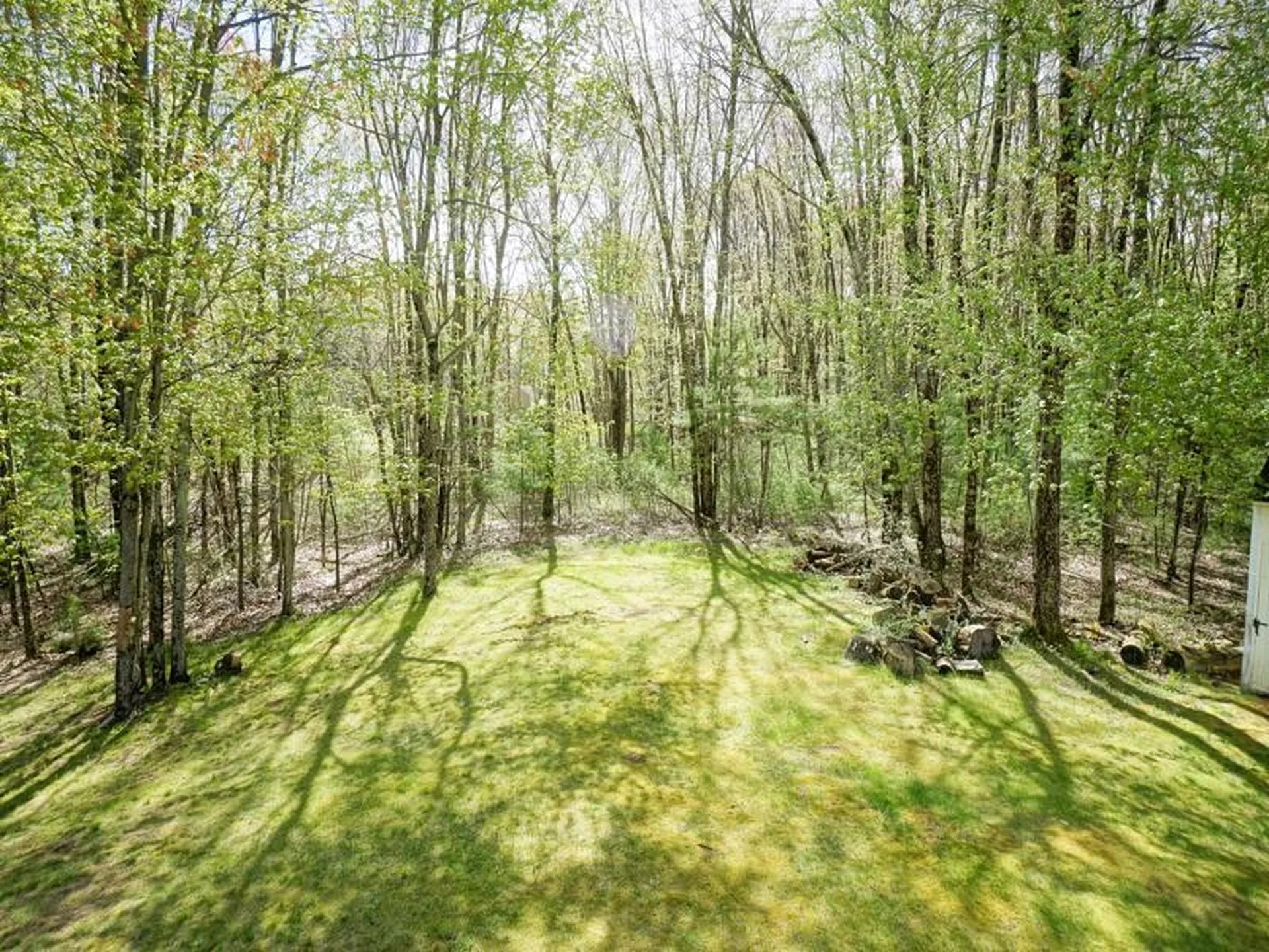 15 Goldfinch Drive Pelham NH 03076