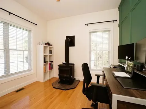 15 Goldfinch Drive Pelham NH 03076