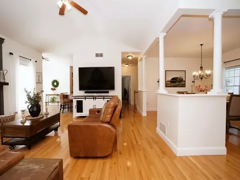 15 Goldfinch Drive Pelham NH 03076