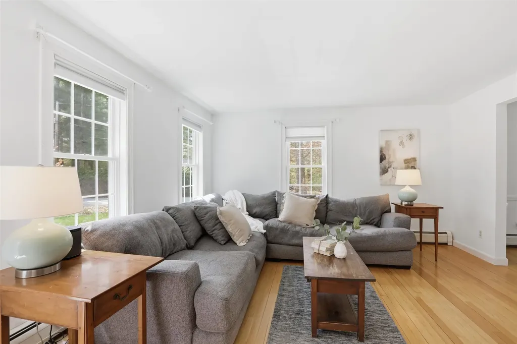 2 Griffith Drive Durham NH 03824