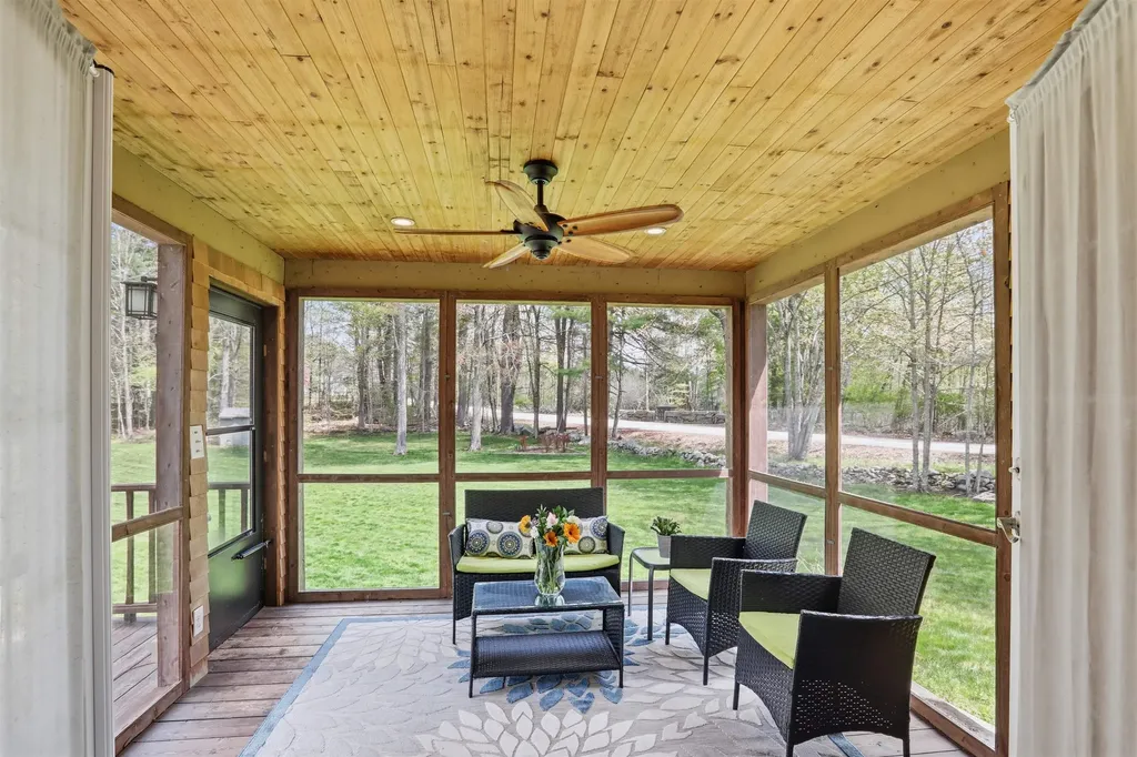 2 Griffith Drive Durham NH 03824