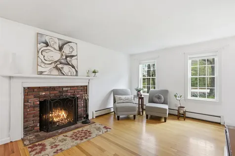 2 Griffith Drive Durham NH 03824