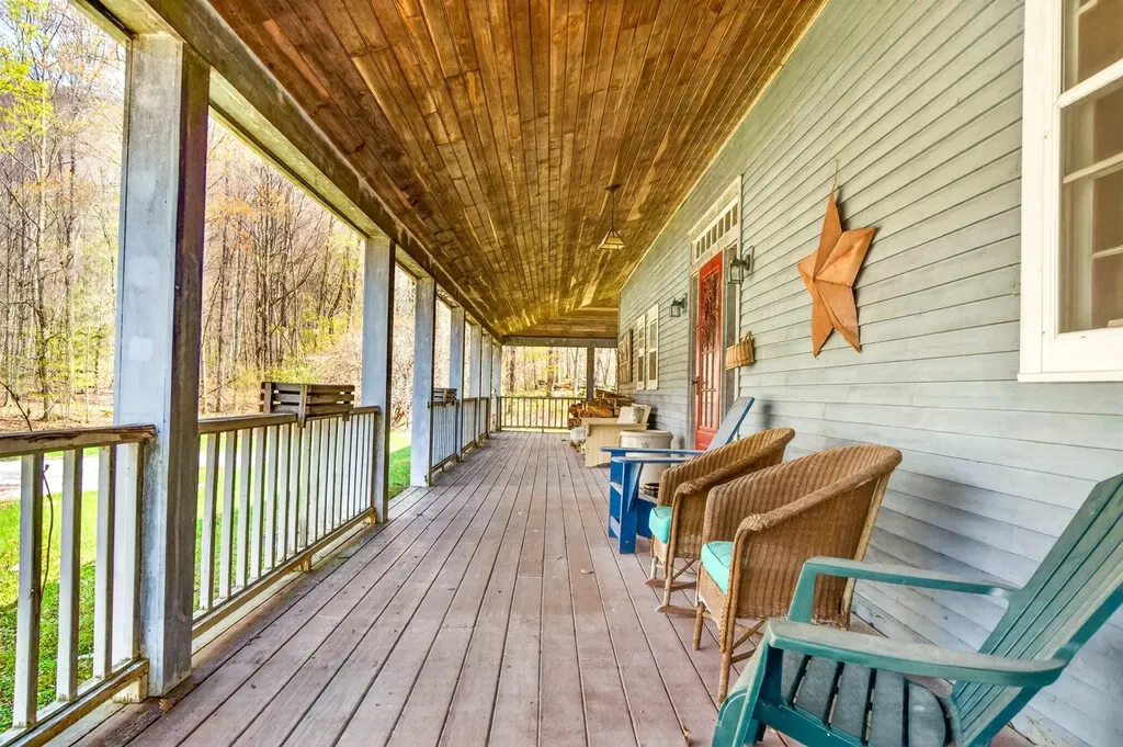 848 Mad Tom Road Dorset VT 05253