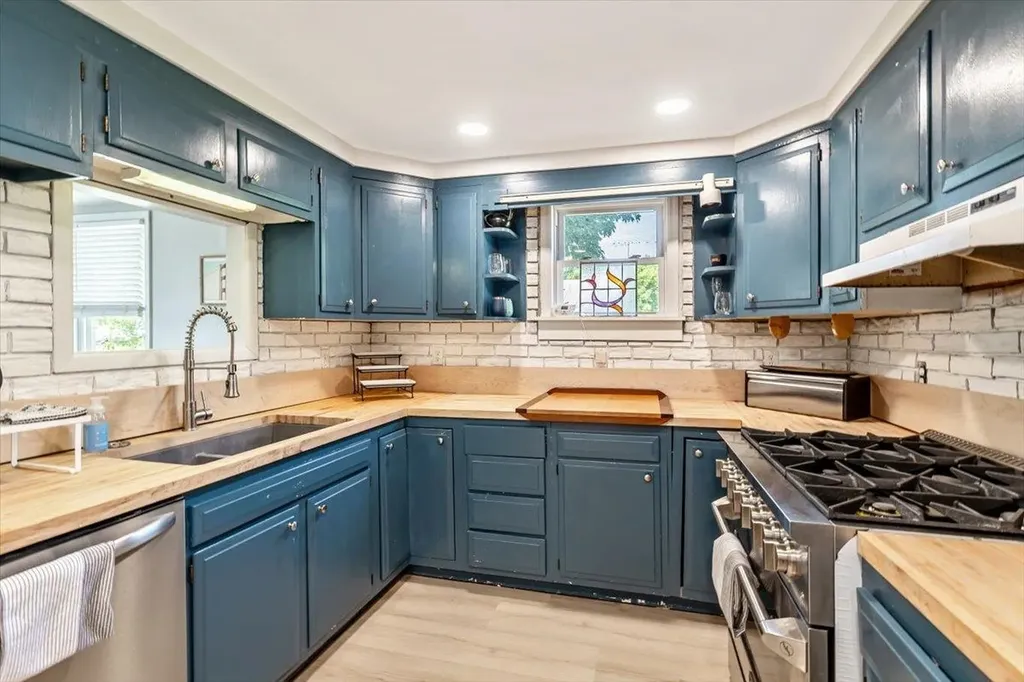 321 East Alburgh Road Alburgh VT 05440