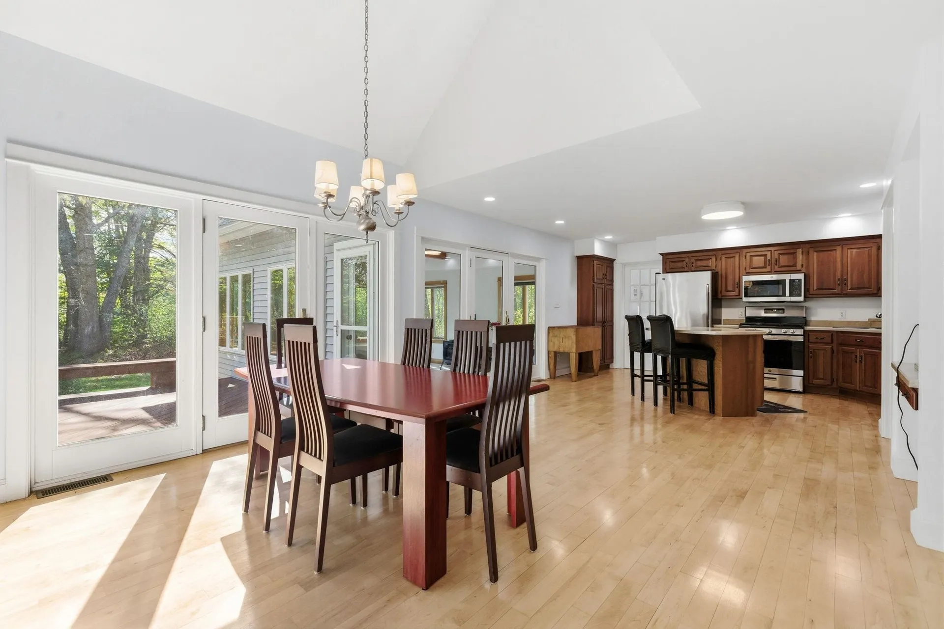 22 New Road North Hampton NH 03862