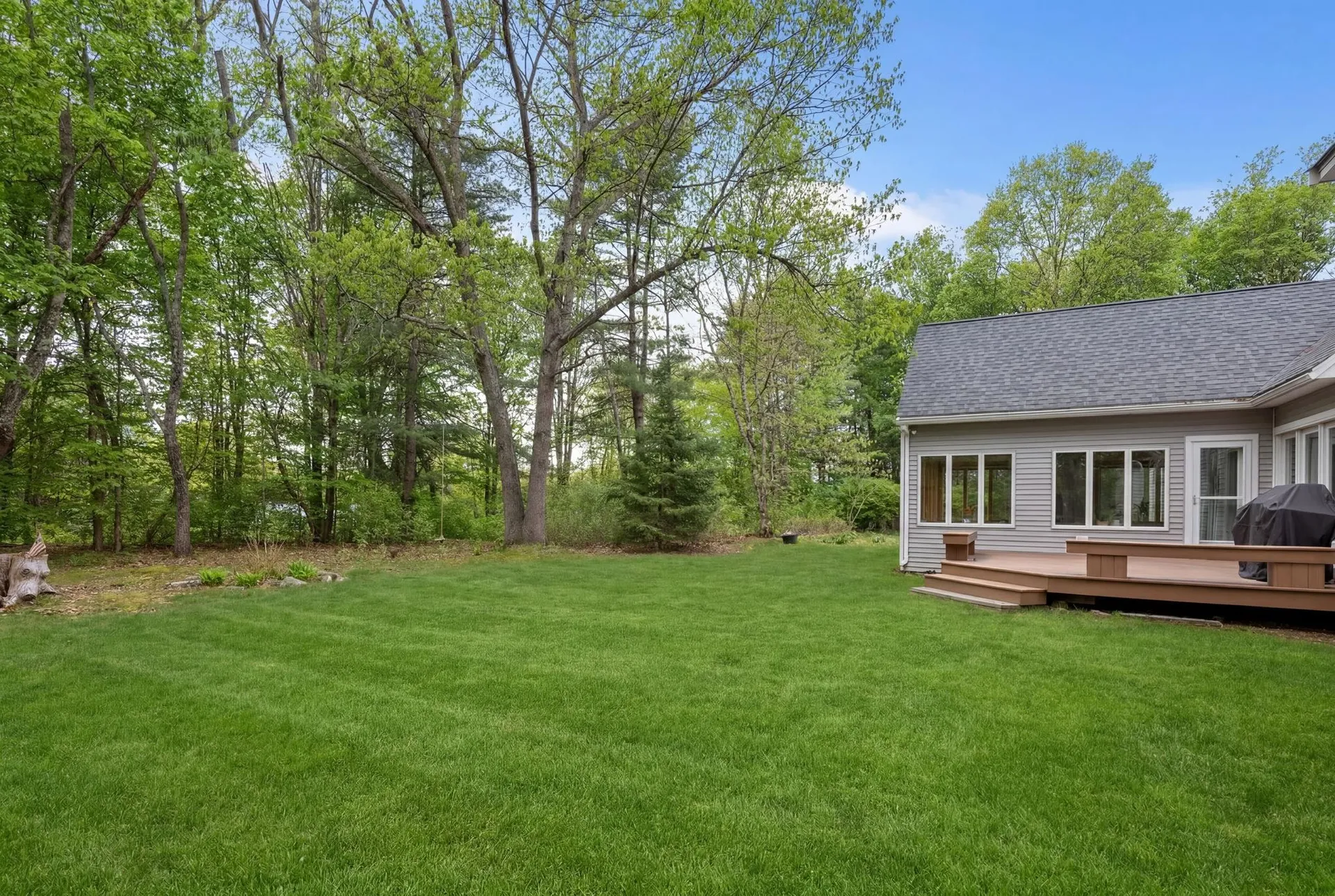 22 New Road North Hampton NH 03862