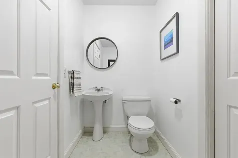 22 New Road North Hampton NH 03862