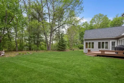 22 New Road North Hampton NH 03862