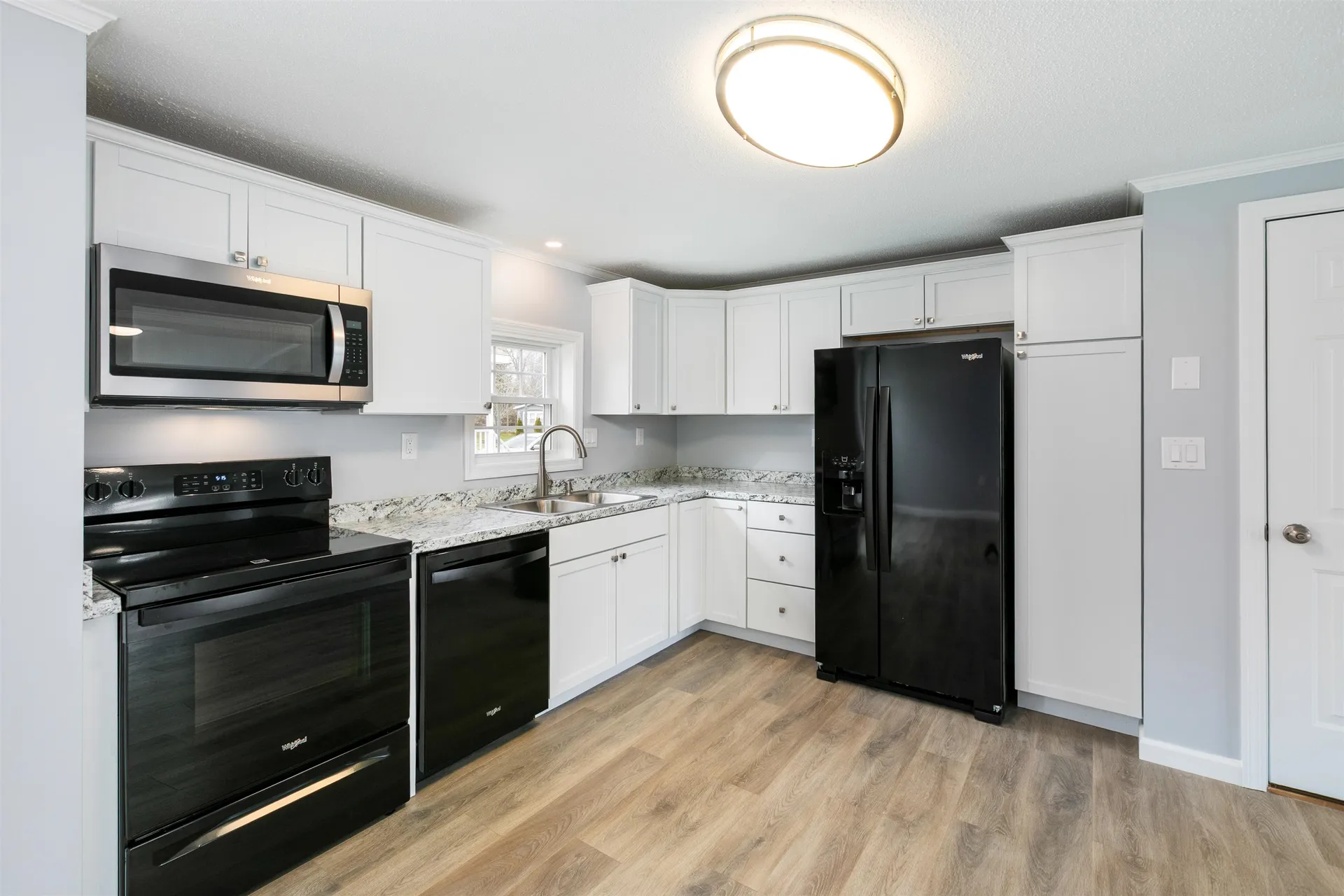 319 Salmon Avenue Portsmouth NH 03801