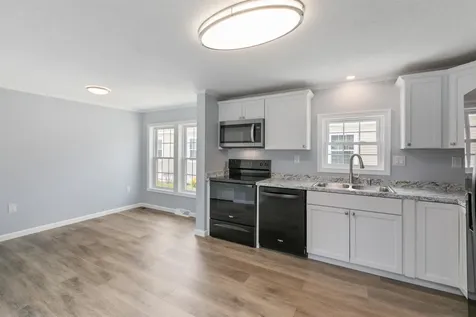 319 Salmon Avenue Portsmouth NH 03801