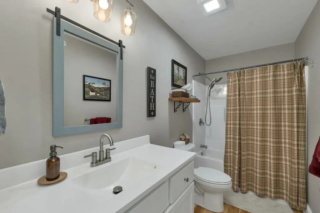 10-C Wentworth Lane Barrington NH 03825