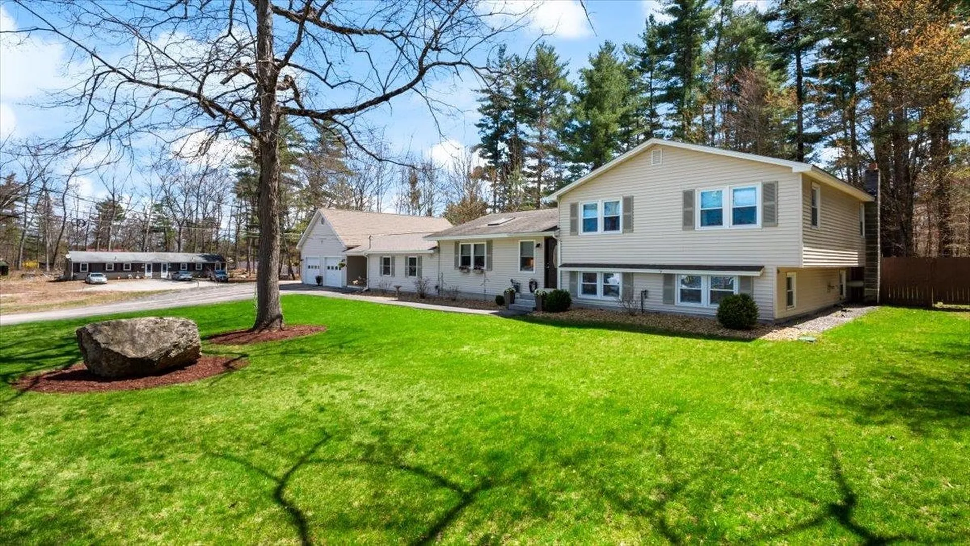 4 Wallace Drive Merrimack NH 03054