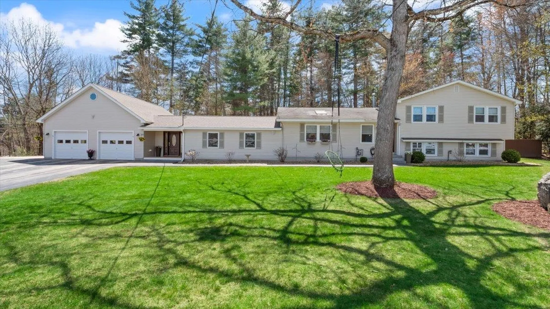 4 Wallace Drive Merrimack NH 03054