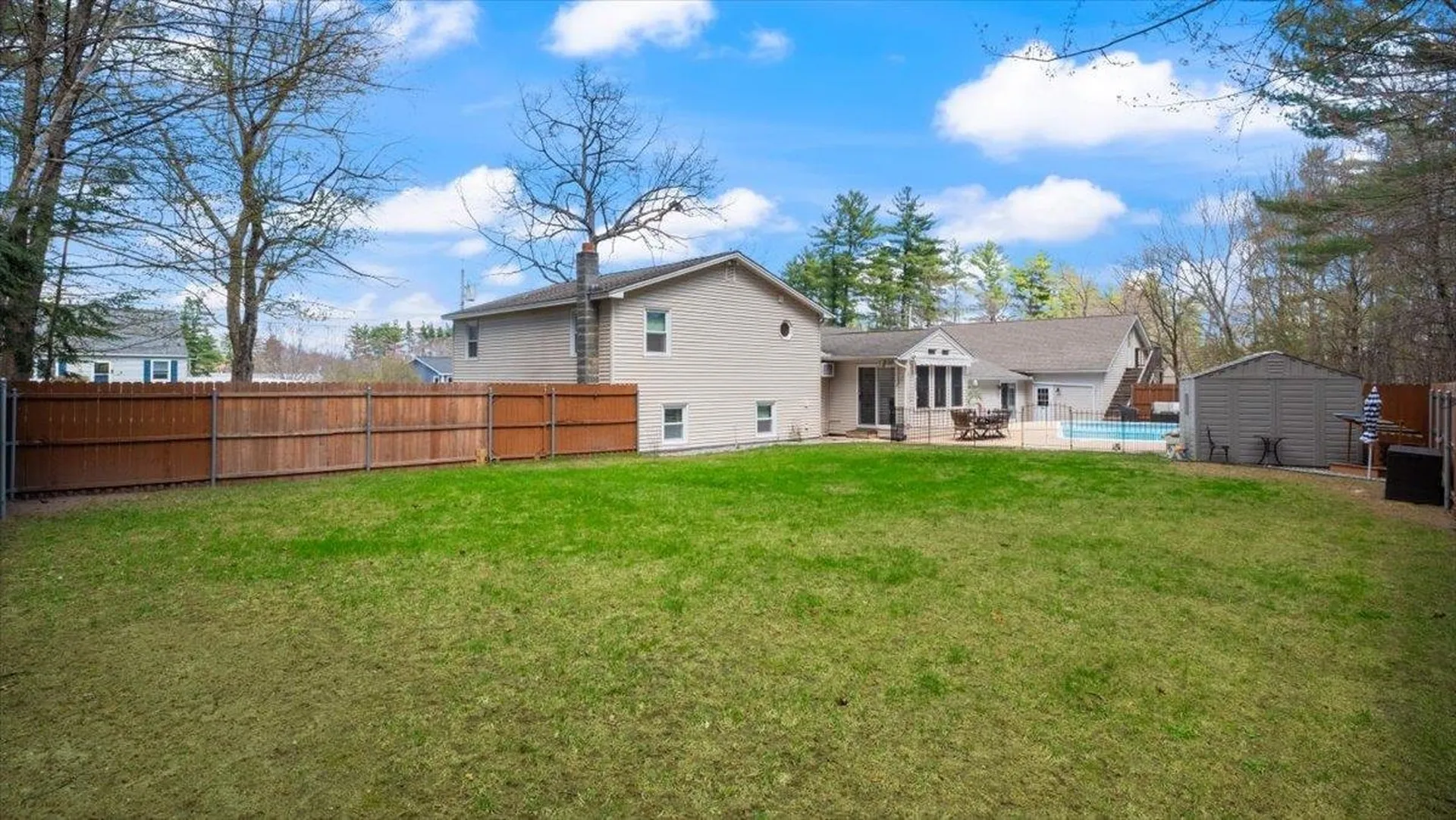 4 Wallace Drive Merrimack NH 03054