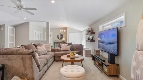 4 Wallace Drive Merrimack NH 03054