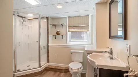 4 Wallace Drive Merrimack NH 03054