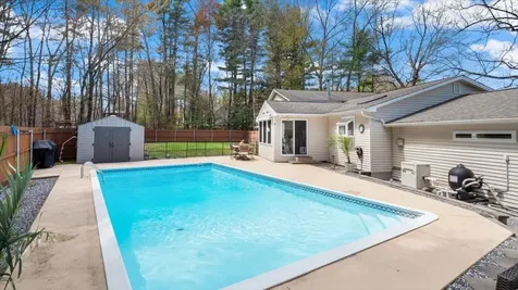 4 Wallace Drive Merrimack NH 03054