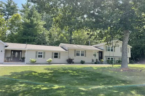 4 Wallace Drive Merrimack NH 03054