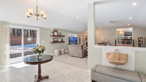 4 Wallace Drive Merrimack NH 03054