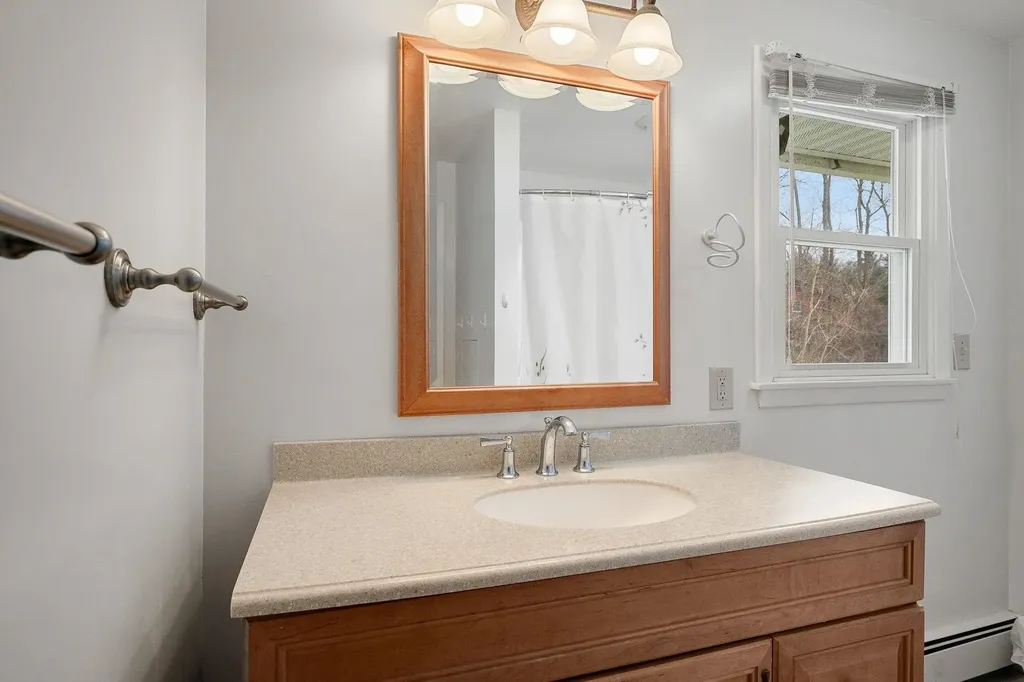 166 Lakeview Drive Shelburne VT 05458