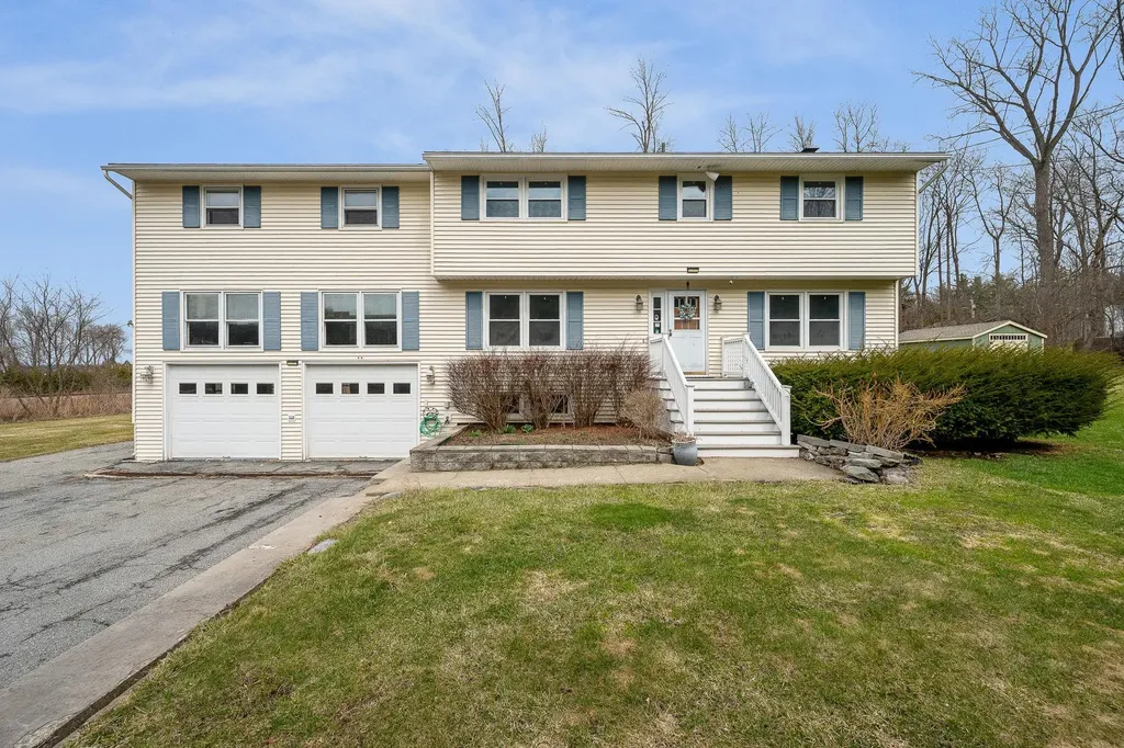166 Lakeview Drive Shelburne VT 05458