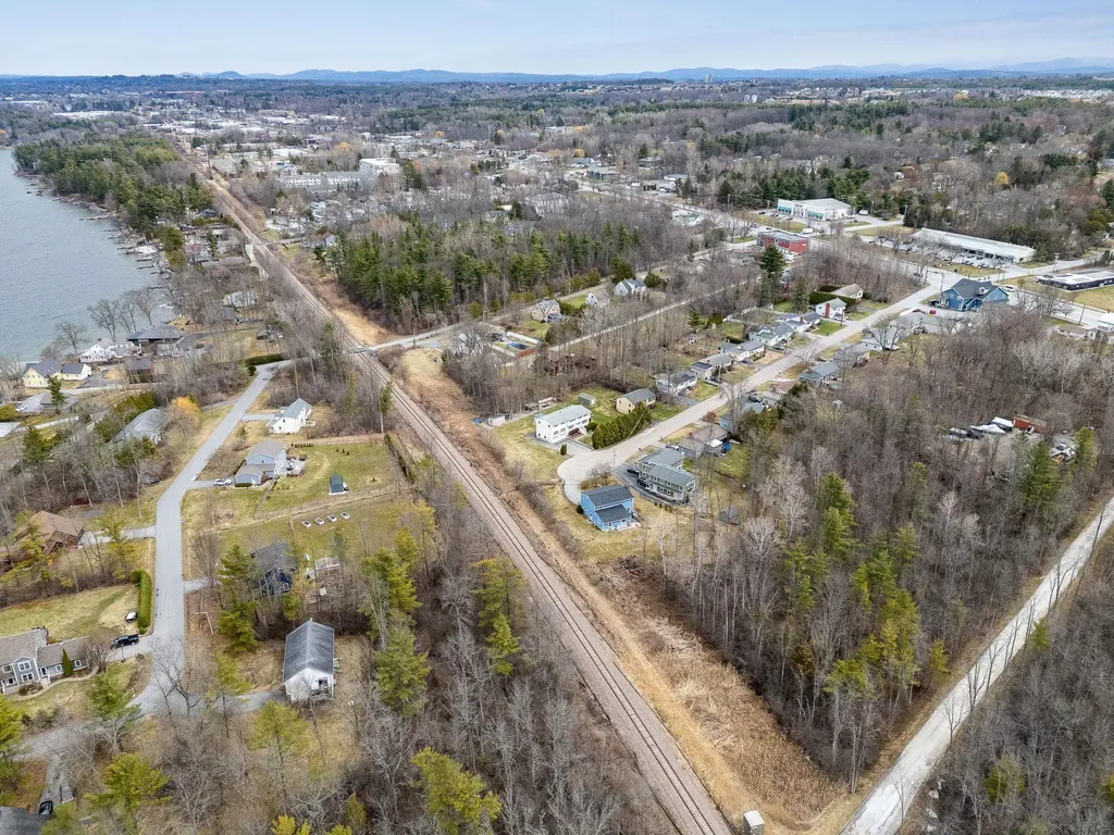 166 Lakeview Drive Shelburne VT 05458