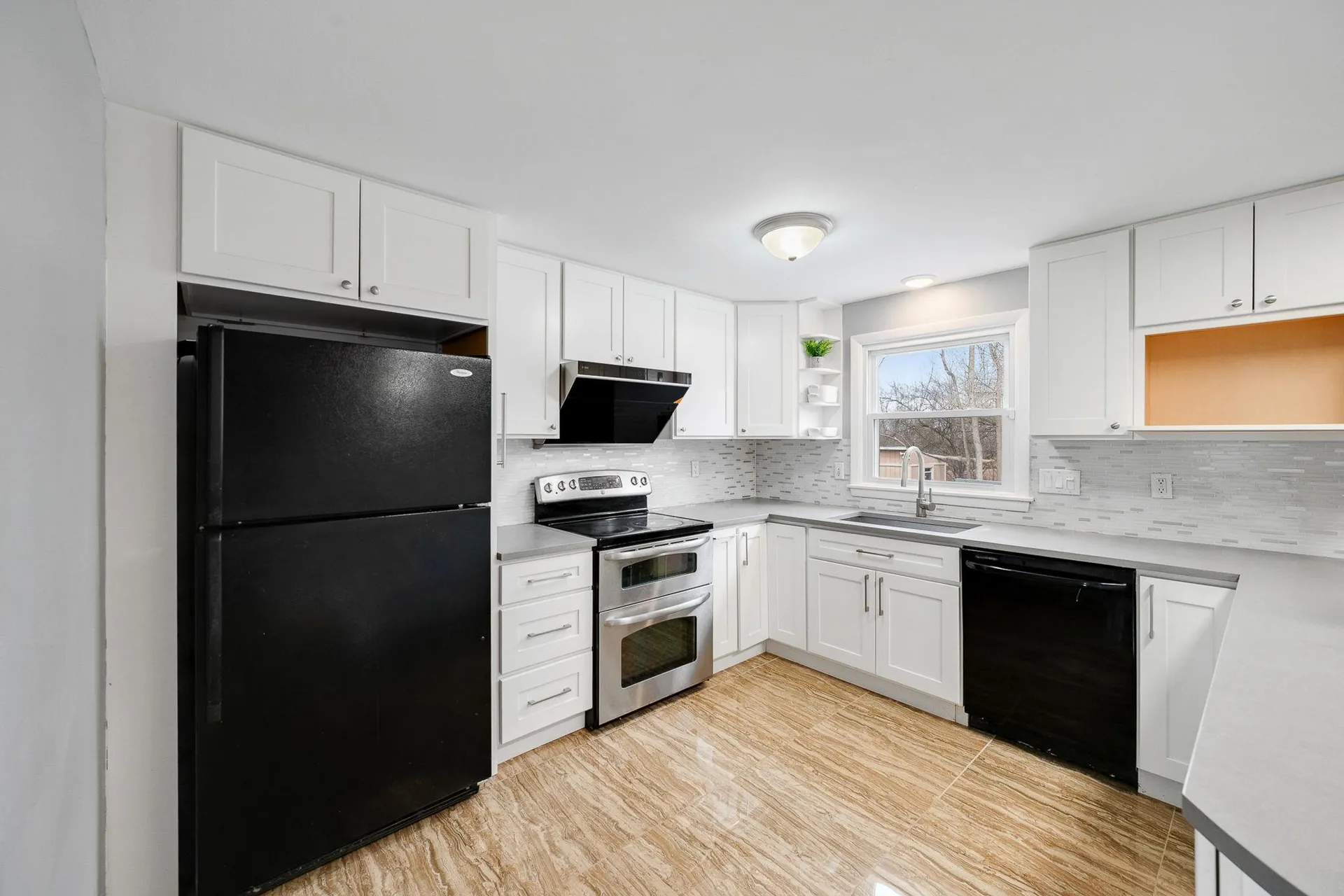 166 Lakeview Drive Shelburne VT 05458