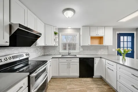166 Lakeview Drive Shelburne VT 05458