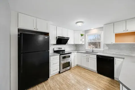 166 Lakeview Drive Shelburne VT 05458