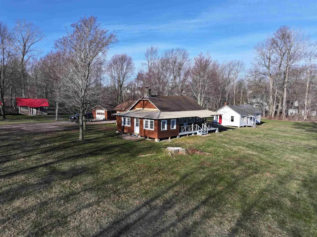 23 Carter Lane South Hero VT 05486