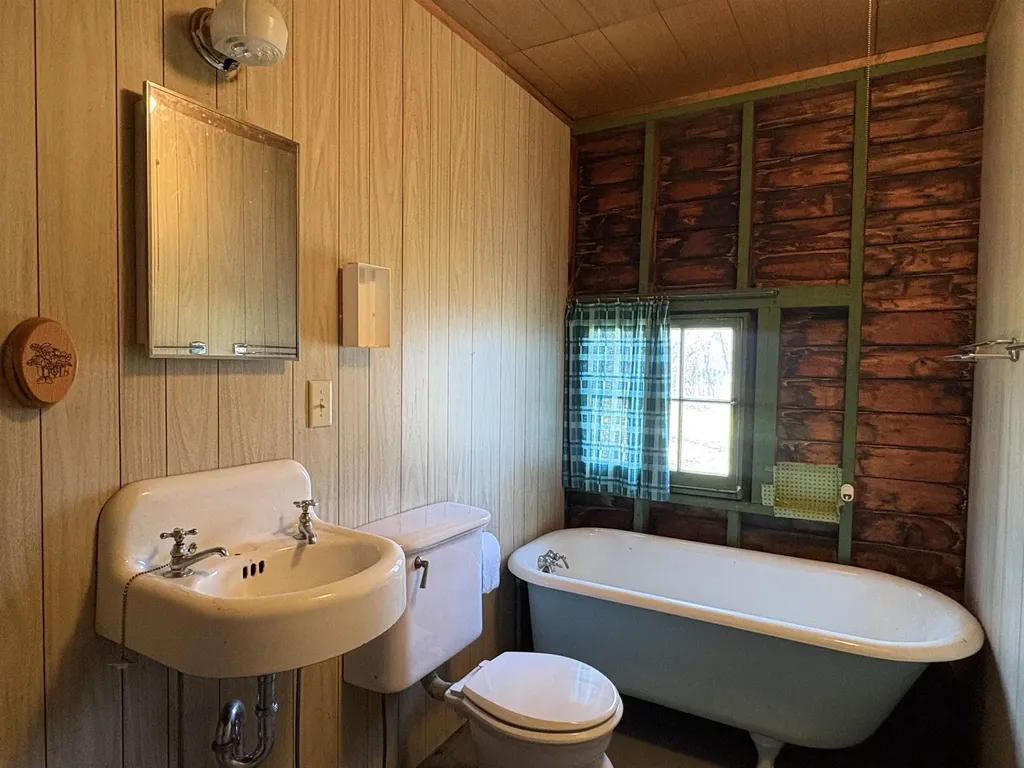 23 Carter Lane South Hero VT 05486