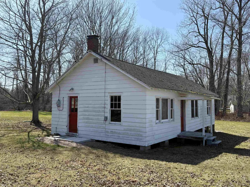 23 Carter Lane South Hero VT 05486