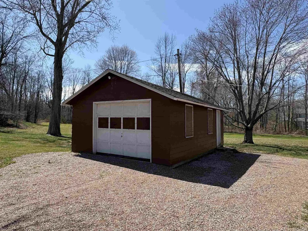 23 Carter Lane South Hero VT 05486