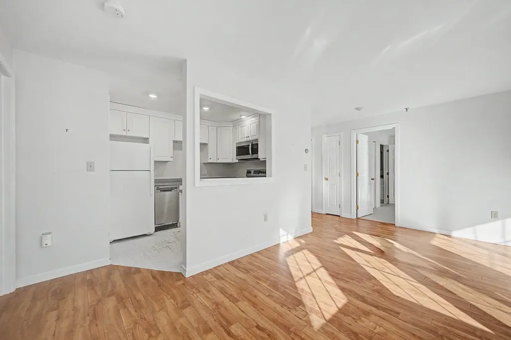 332 Parkside Road New London NH 03257
