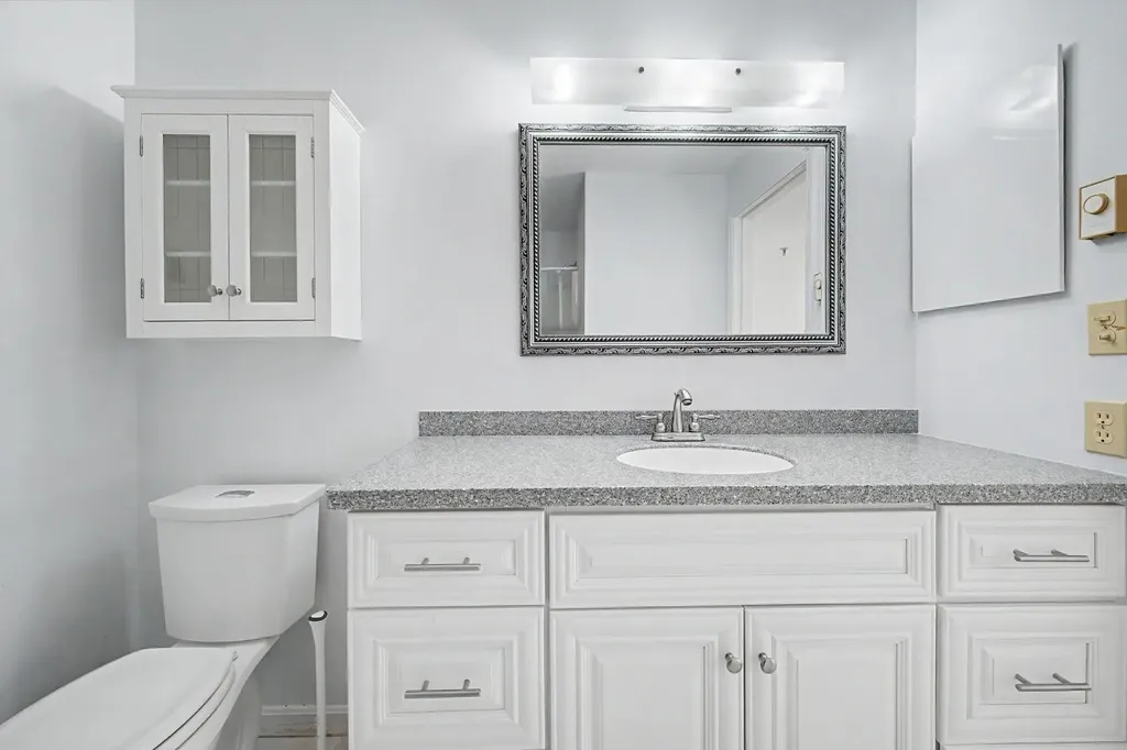 332 Parkside Road New London NH 03257