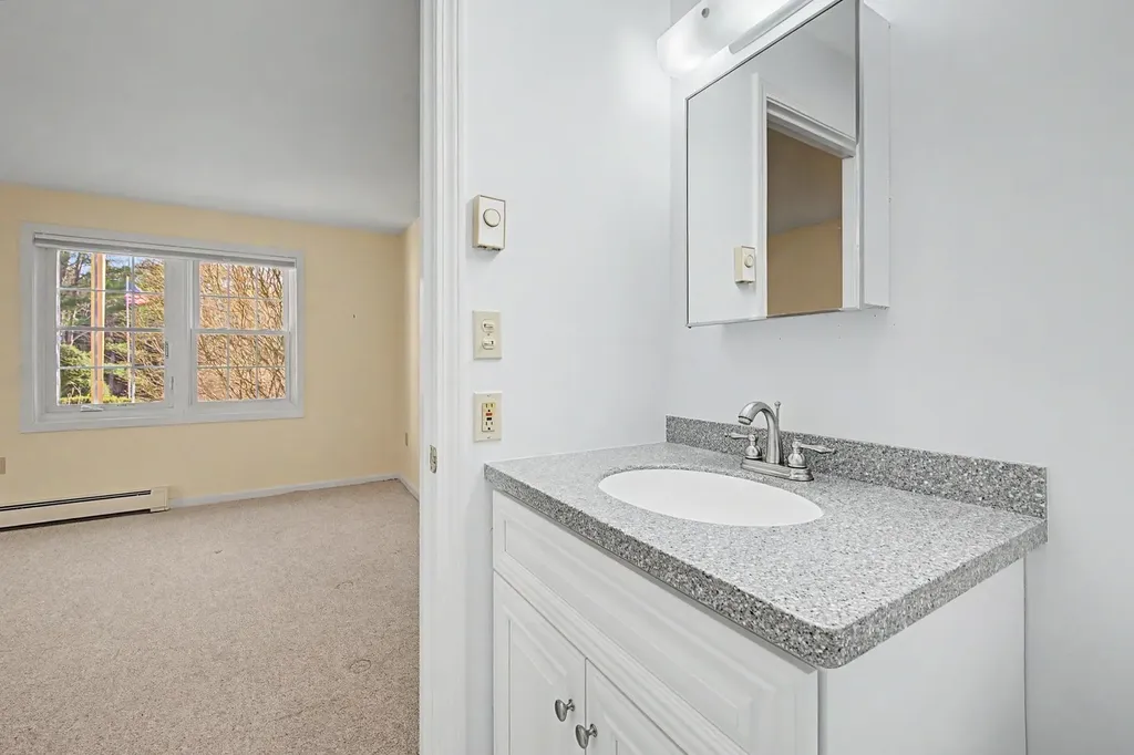 332 Parkside Road New London NH 03257