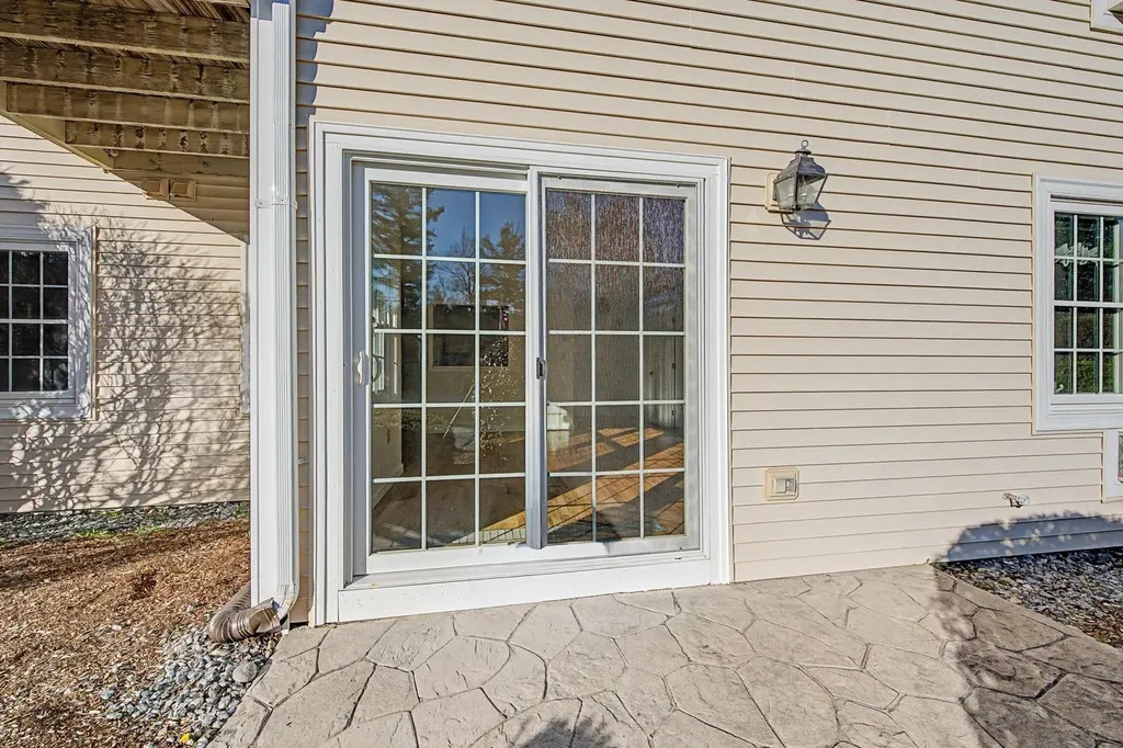 332 Parkside Road New London NH 03257