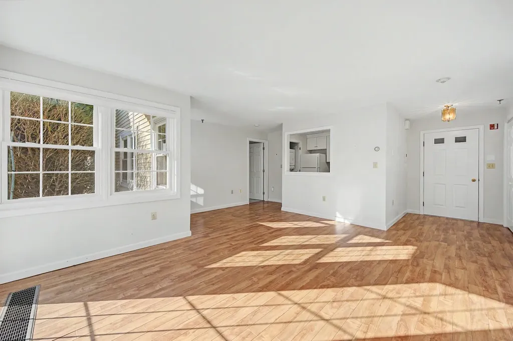 332 Parkside Road New London NH 03257