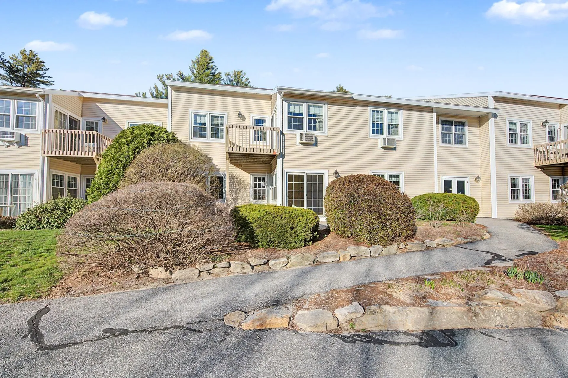 332 Parkside Road New London NH 03257