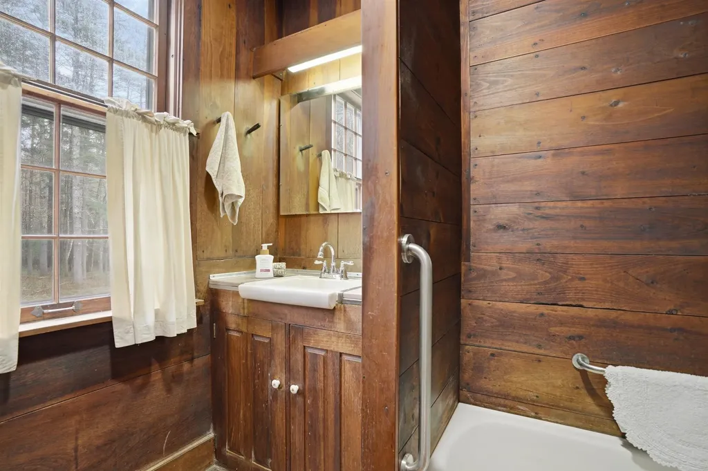117 Ruonala Road Milford NH 03055